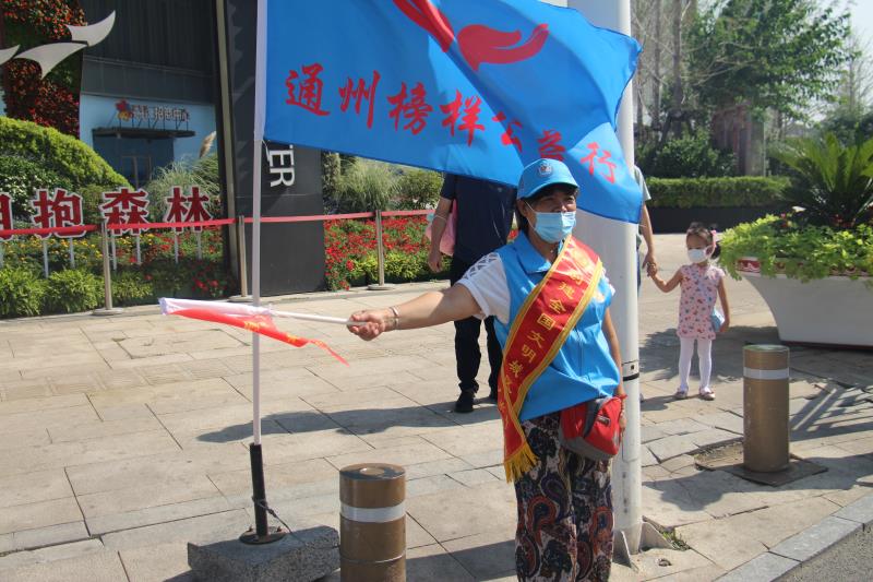 <strong>白虎少萝疯狂</strong>